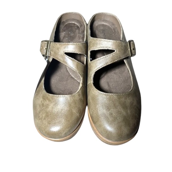 BARETRAPS I Viola Mary Jane Slip-On Clogs - Picture 2 of 10